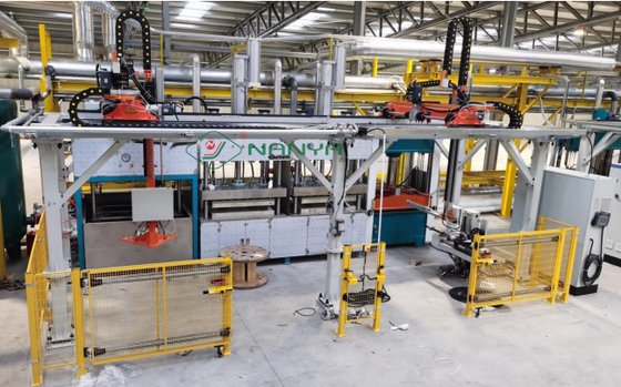 เครื่องทำเยื่อกระดาษ Thermoforming 450V เครื่องทำกล่องอาหารเยื่อกระดาษ