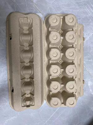 กำลังการผลิตขนาดกลางรีไซเคิลกระดาษเครื่องทำถาดไข่พร้อมเครื่องเป่า